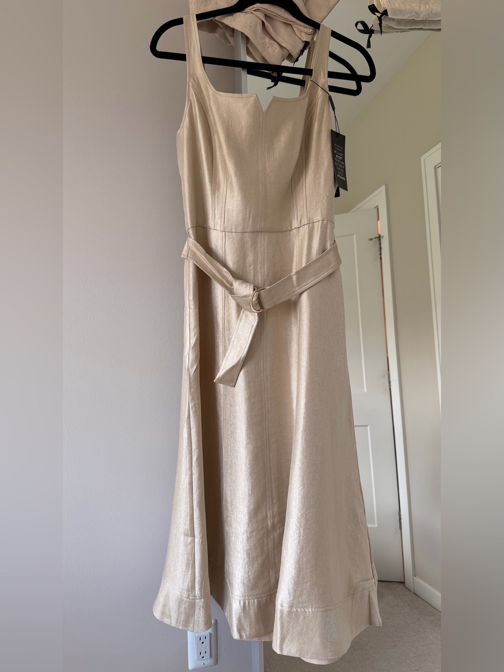 WHBM White House Black Market Gold Midi Dress NWT Size 4